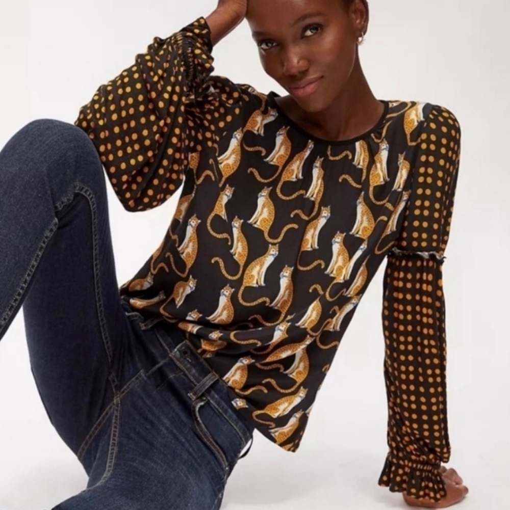 Women's Black and Gold Printed Long-Sleeve Blouse